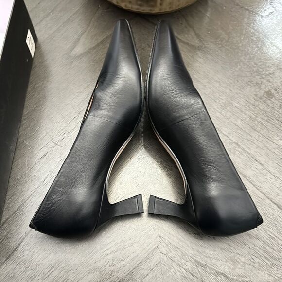 NATURALIZER SEDONA LEATHER SQUARE TOE PUMPS - Picture 6 of 10